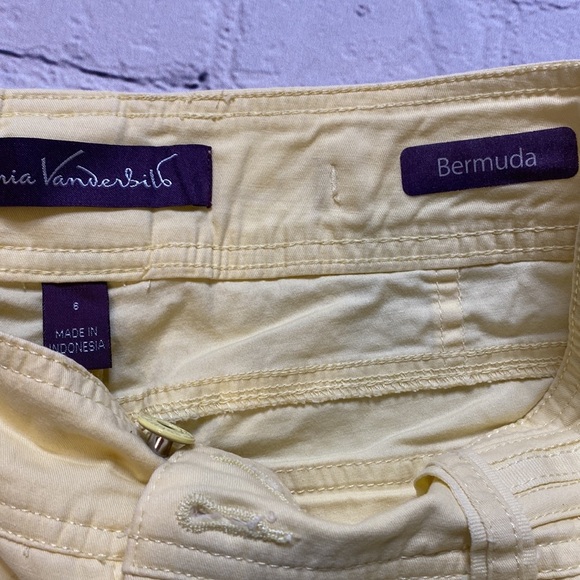 Gloria Vanderbilt Sz 6 bermuda shorts 2 pairs - Picture 8 of 11